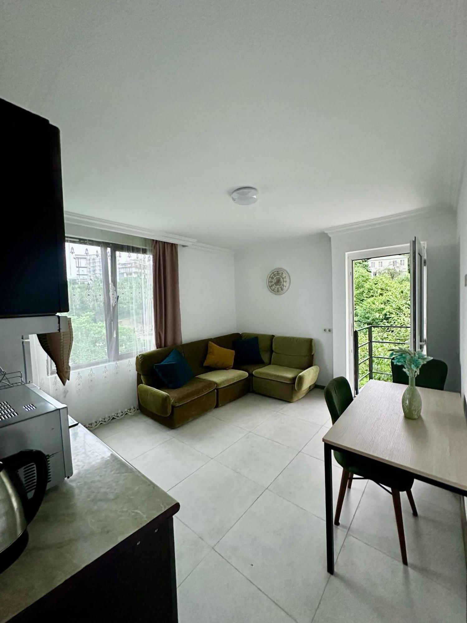 Hotel Nita House à Batoumi Extérieur photo