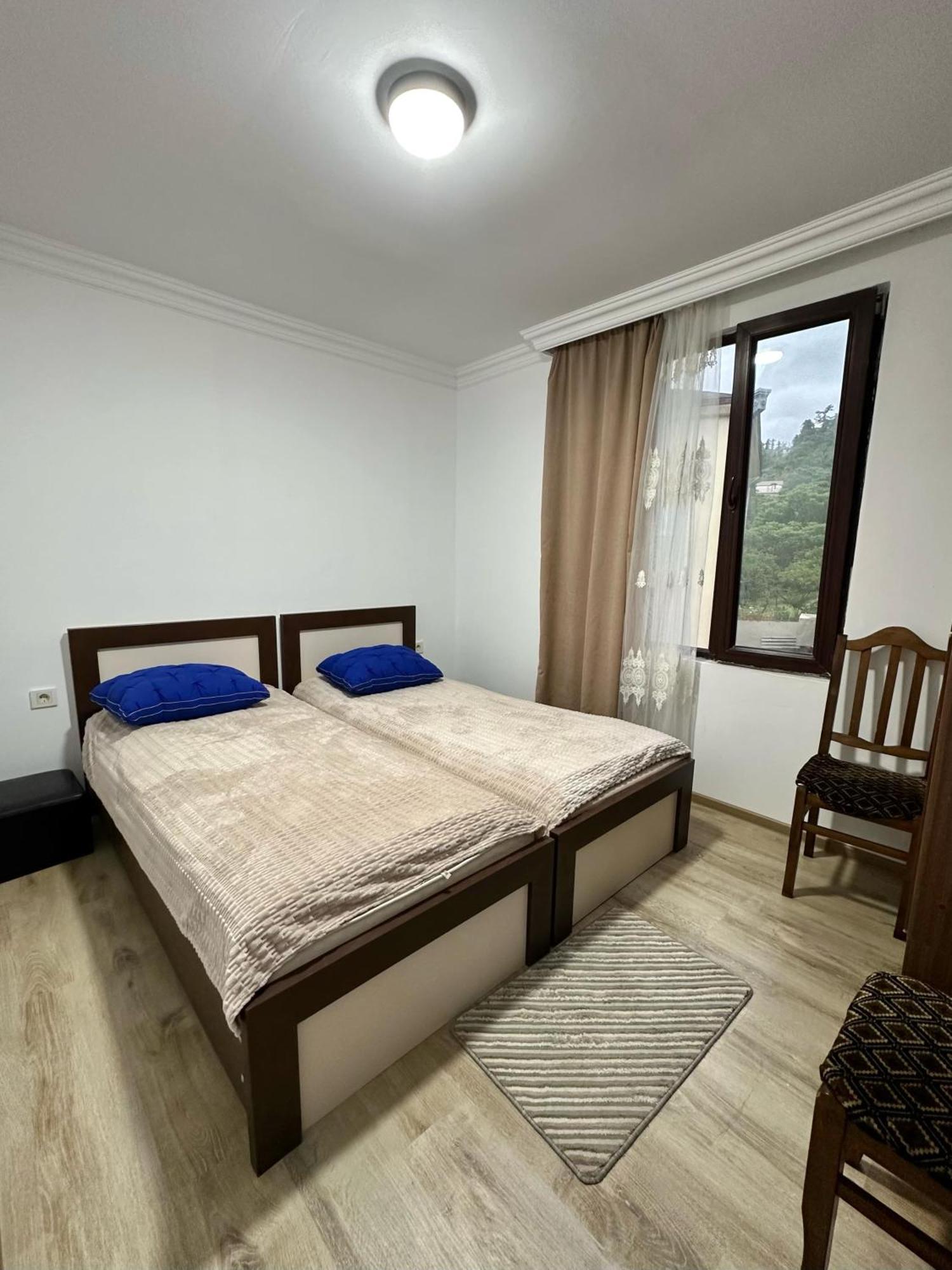 Hotel Nita House à Batoumi Extérieur photo